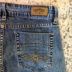 Signature Levi Strauss & Co. Blue Jeans